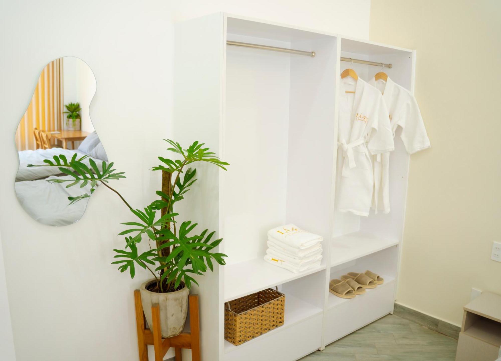 La Homestay Long Xuyen Exterior photo