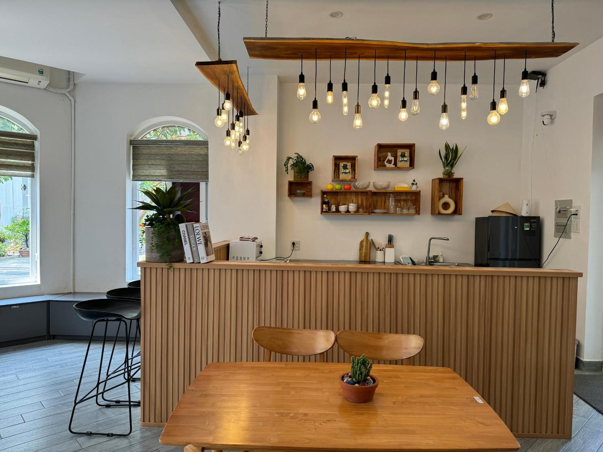 La Homestay Long Xuyen Exterior photo